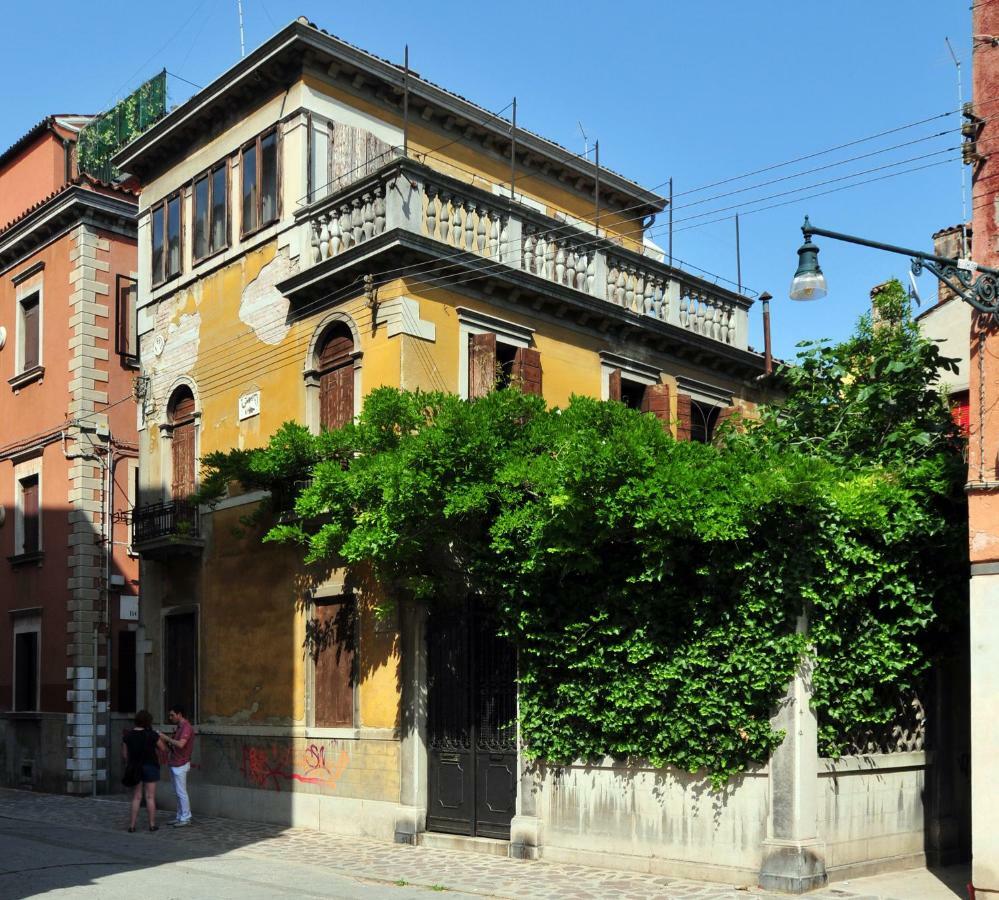 Отель Carbonaia Venezia Экстерьер фото